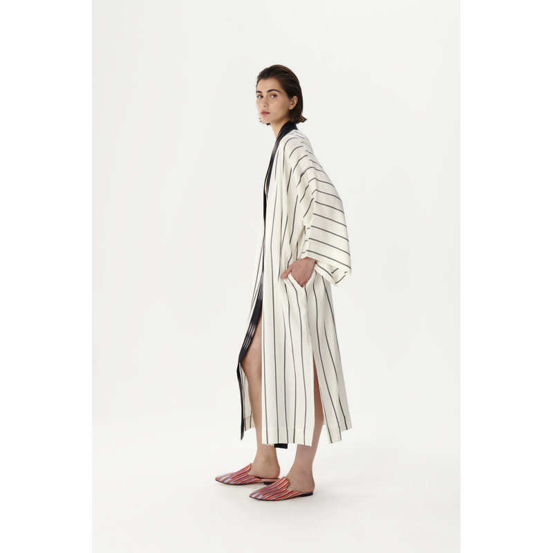 Classic Kutnia Black White Kimono