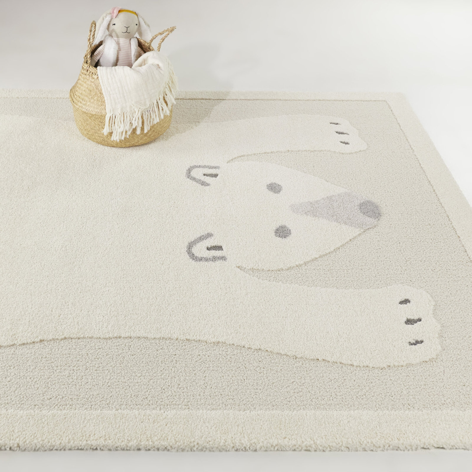 Alena Kids Bear Rug, Rectangle 4'4" x 6', Cream