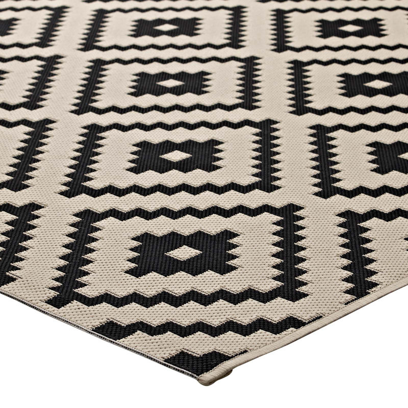 Perplex Black and Beige Geometric Diamond 8' x 10' Area Rug