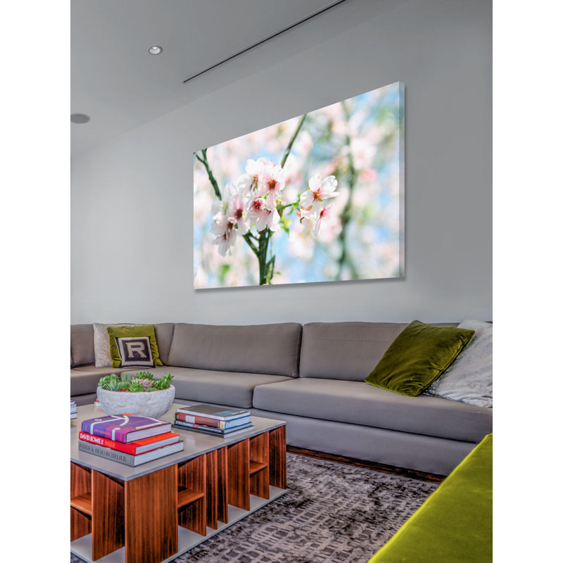« spring fleuriing » par irena orlov, reproduction d’art sur toile tendue, 24 po x 36 po