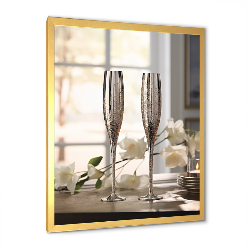 Champagne Flute Fantasies III sur toile, Cadre doré simple, H 40 po x l 30 po x P 1,5 po