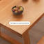 Table de salle à manger rectangulaire en bois massif brun clair-1085772858
