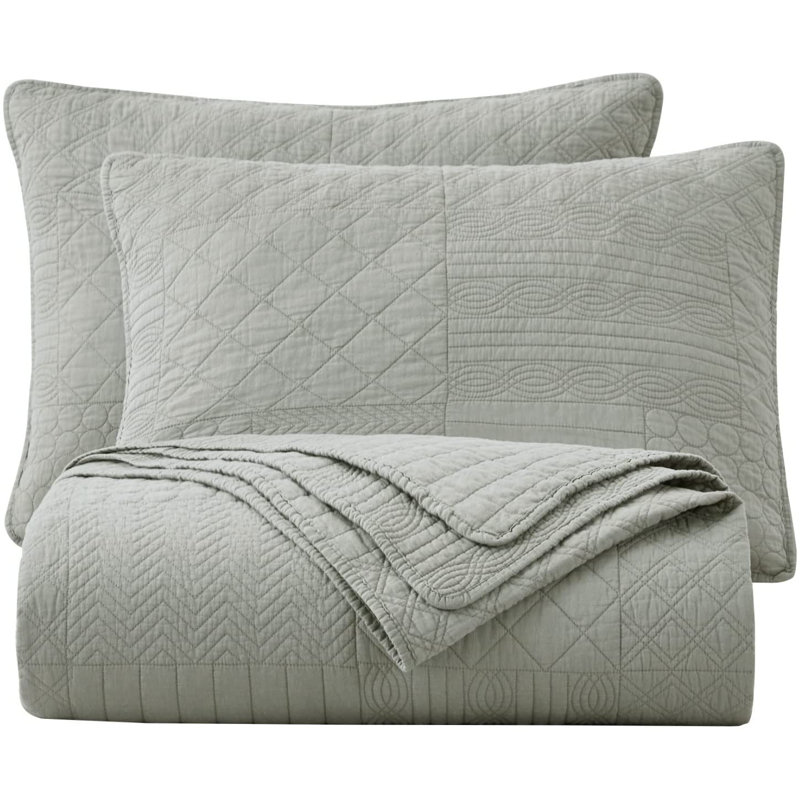 Motley Pre-Washed Cotton Classic Geometric Embroidered Quilt Set, Queen Quilt + 2 Standard Shams, White