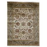 Hand Knotted Wool Oriental Area Rug in Ivory And Green