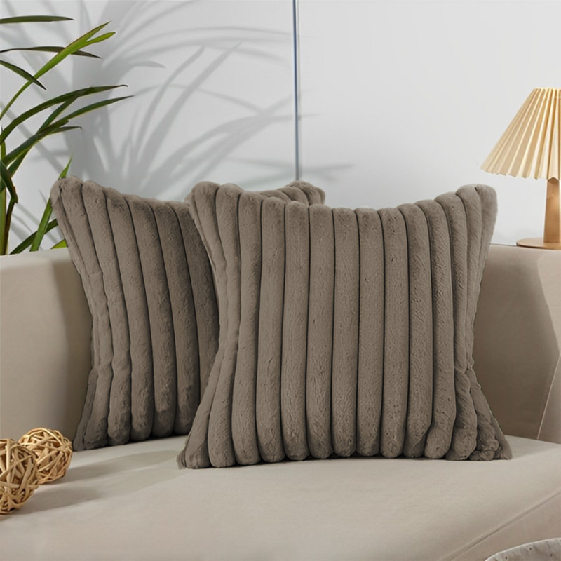Housses de coussin décoratif décoratives en fausse fourrure de lapin brun clair avec insertions décoratives, Marron clair