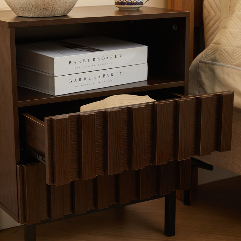 Table de chevet 2 tiroirs Wooden Stripe, Noyer
