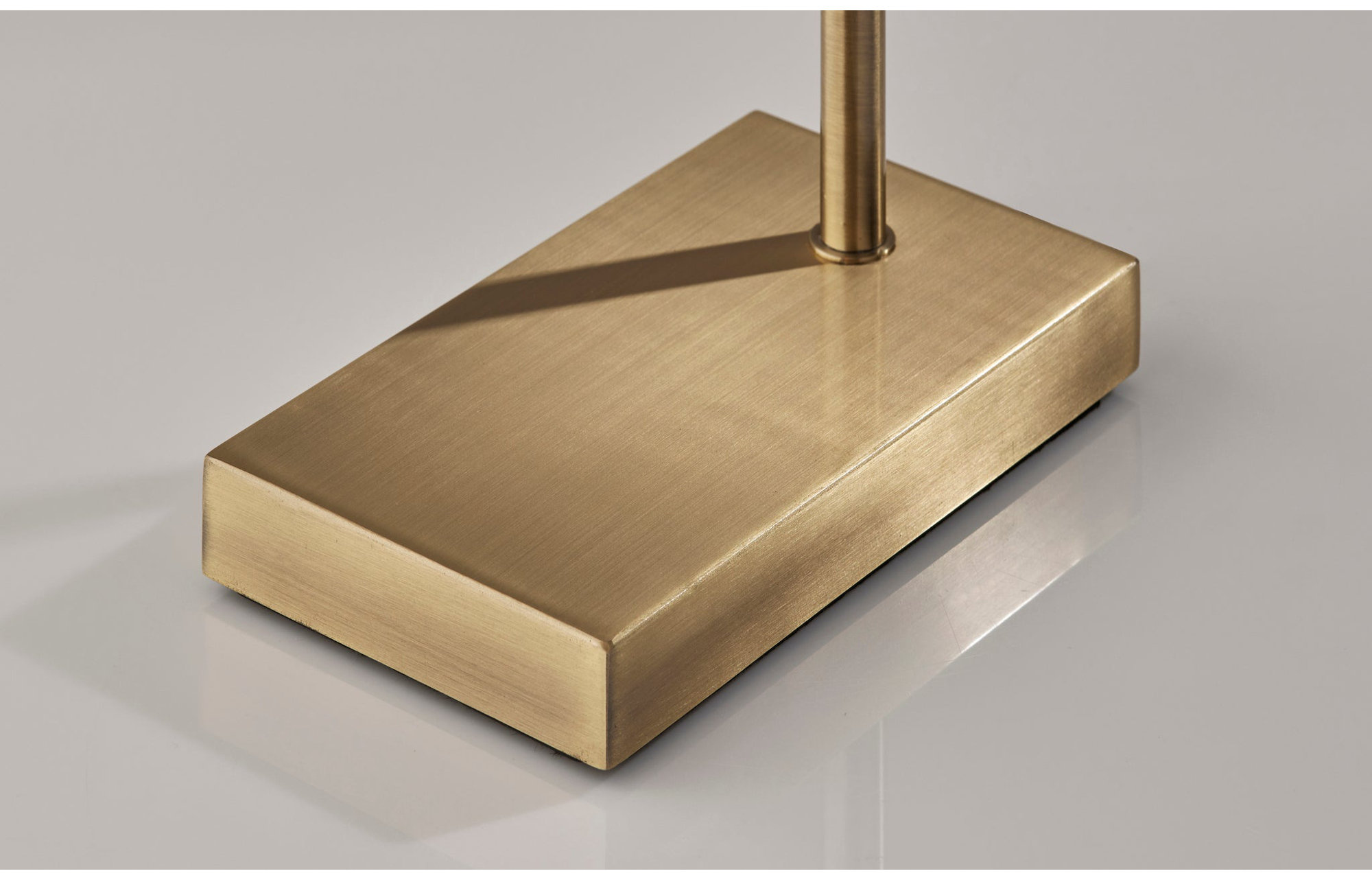 Joss & Main Finley Desk Lamp - Thumbnail 3