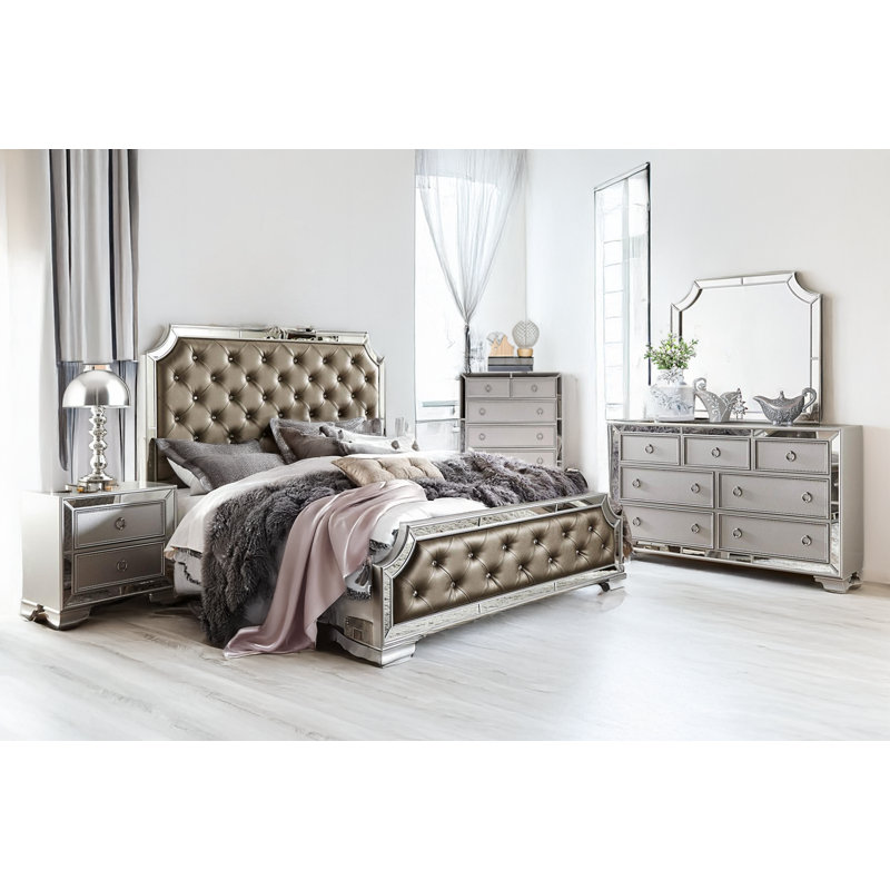 Ensemble de chambre à coucher tapissier Nicholas, Très grand
