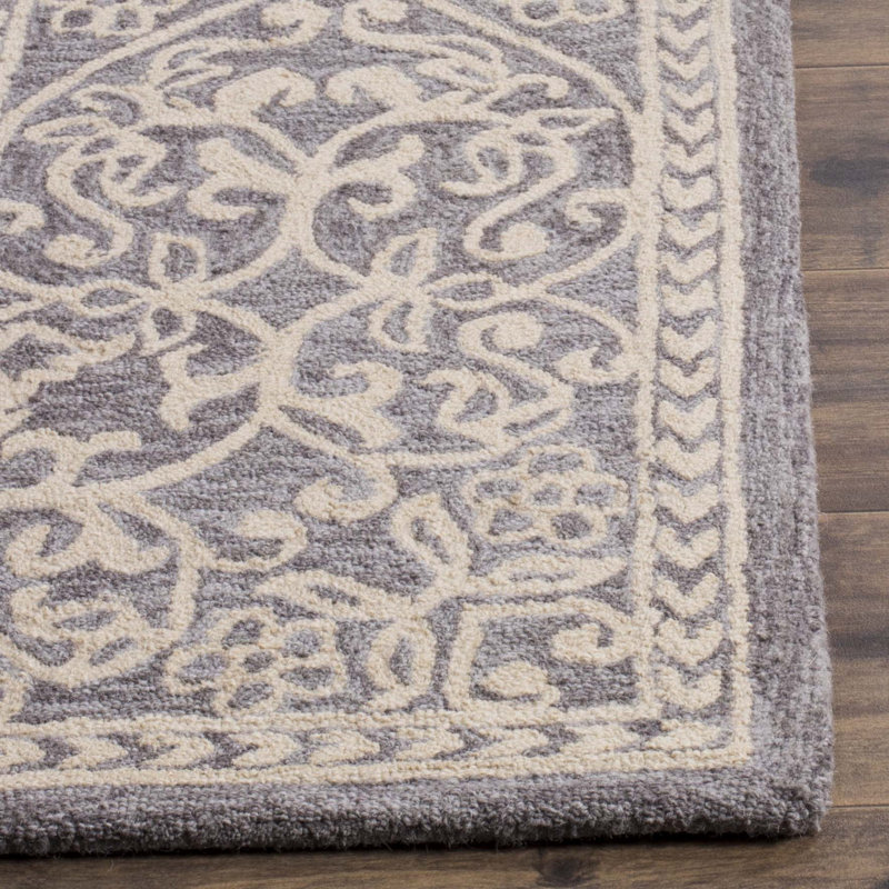 Guzi Suzani Hand Hooked Wool/Cotton Oriental Rug in Grey/Beige, Rectangle 8' x 10'