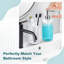Ensemble de 4 ensembles d'accessoires de salle de bain en verre transparent, ensemble de distributeur de savon à nervures et porte-brosse à dents avec 2 supports Qtip, décoration de comptoir de salle de bain moderne argent