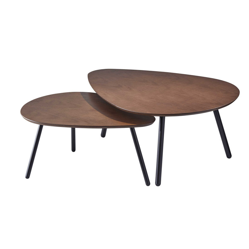 Table basse à 3 pieds