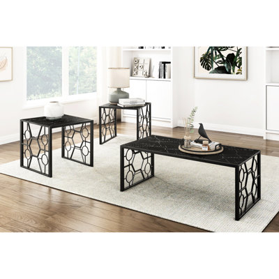 3 tables d'appoint: base en métal noir avec plateau en verre trempé pour la maison dans un style moderne: élégant et pieds