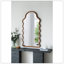 Miroir arqué en bois avec cadre unique