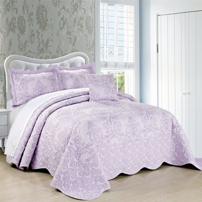 4 Piece Damask Oversized Embroidery Bedspread Set