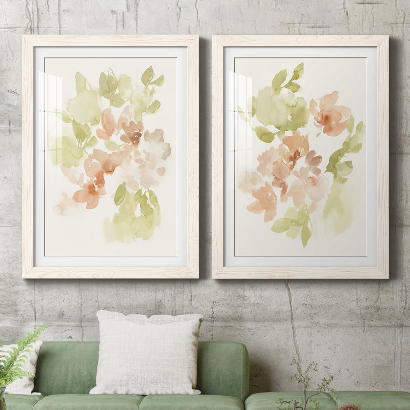 «The Softest Petals I», ensemble de 2 reproductions d'art, Papier encadré blanc, H 37,5 po x l 55 po x P 1,5 po, Blanc