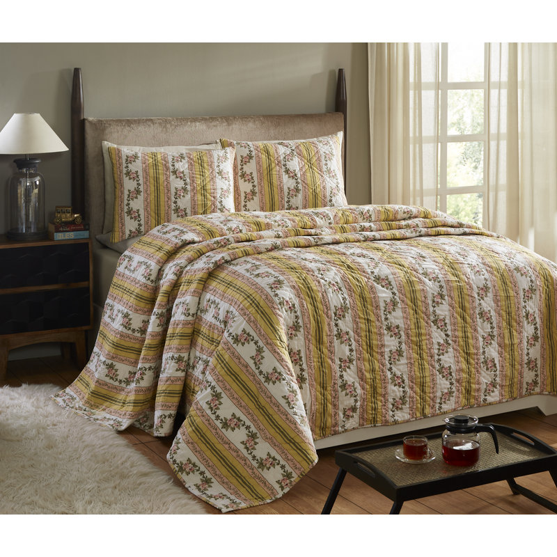 Marie Quilt Set, King Quilt + 2 King Shams, Yellow