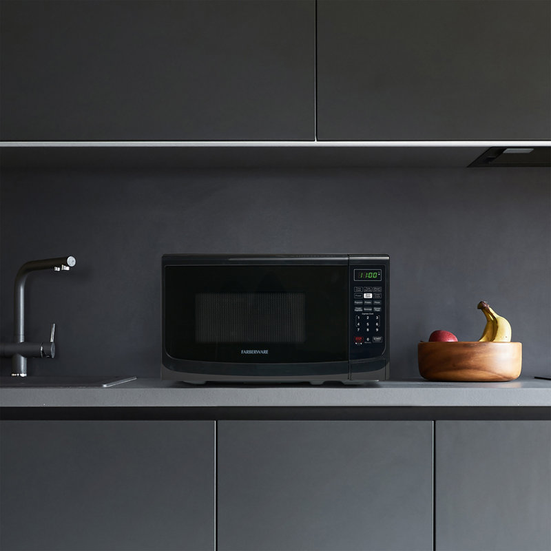 Farberware Countertop Microwave 0.7 Cu. Ft. 700-Watt Compact Microwave Oven, Black