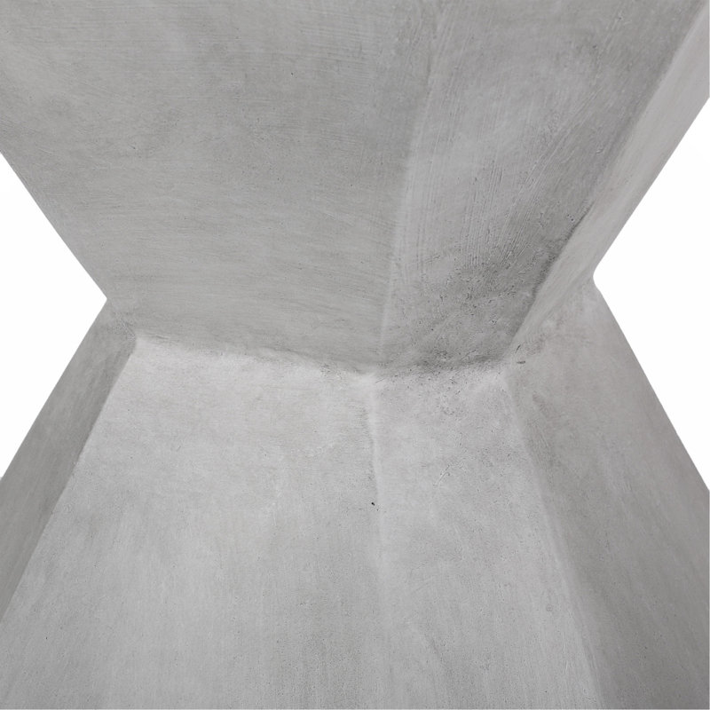 Table d'appoint d'extérieur en béton léger