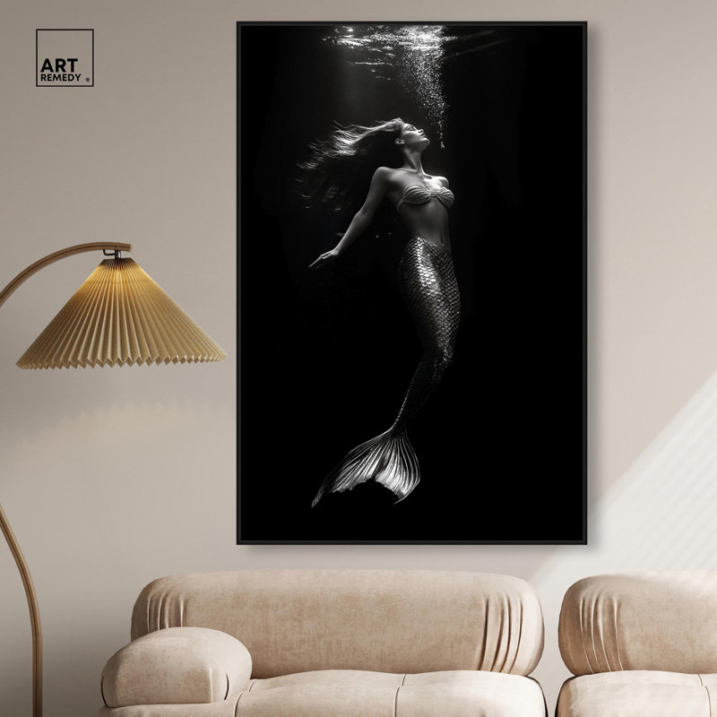 «Mermaid Deep Canvas» par Art Remedy, H 55 po x l 37 po, Cadre flottant, Noir