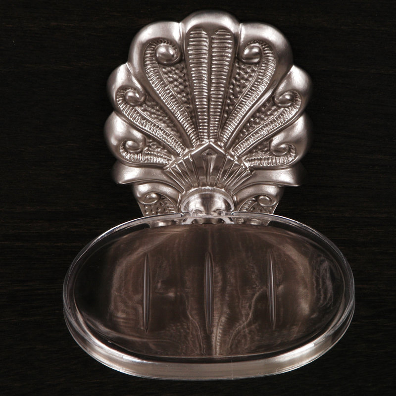 Savon à base de paon, Étain