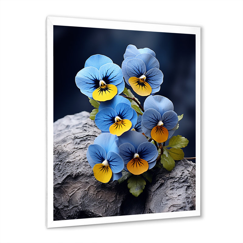 «Blue Blue Pansies», photo vibrante sur toile, Cadre photo blanc, H 32 po x l 24 po x P 1 po