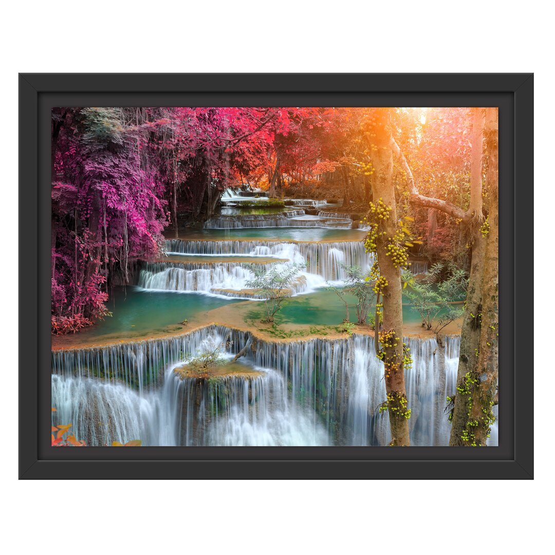 Gerahmtes Wandbild WasserfallRegenwald