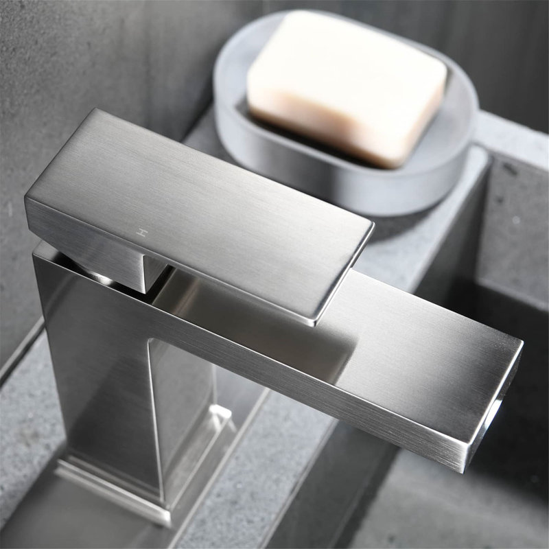 Single-handle Bathroom Faucet, Brushed Nickel