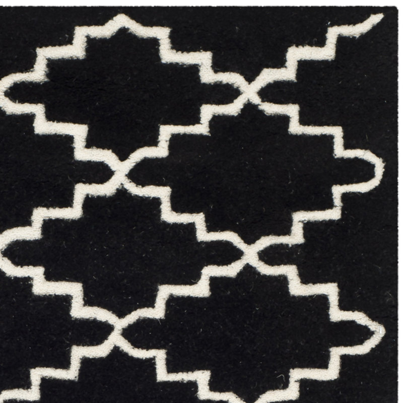 Hand-Tufted Geometric Wool 4' x 6' Black Rug