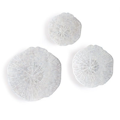 Hwan Metal Wall Decor