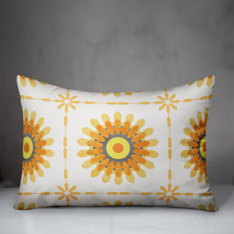  Coussin décoratif floral intérieur / extérieur en polyester, H 18 po x l 25 po, Jaune