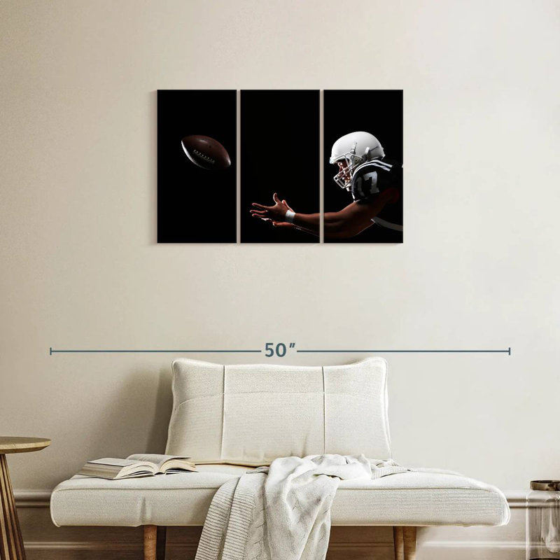 Joueur de football Sireci, H 20 po x l 33 po