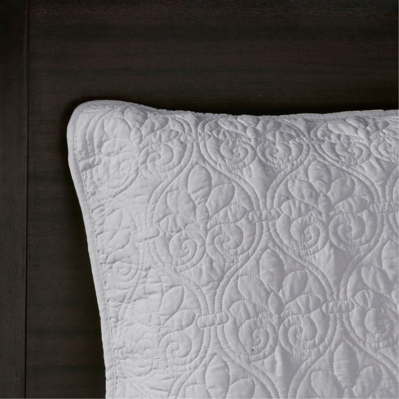 Reversible Quilt Set With Antimicrobial Treatment For Year-Round Comfort And Durability For Twin XL Beds, Gray