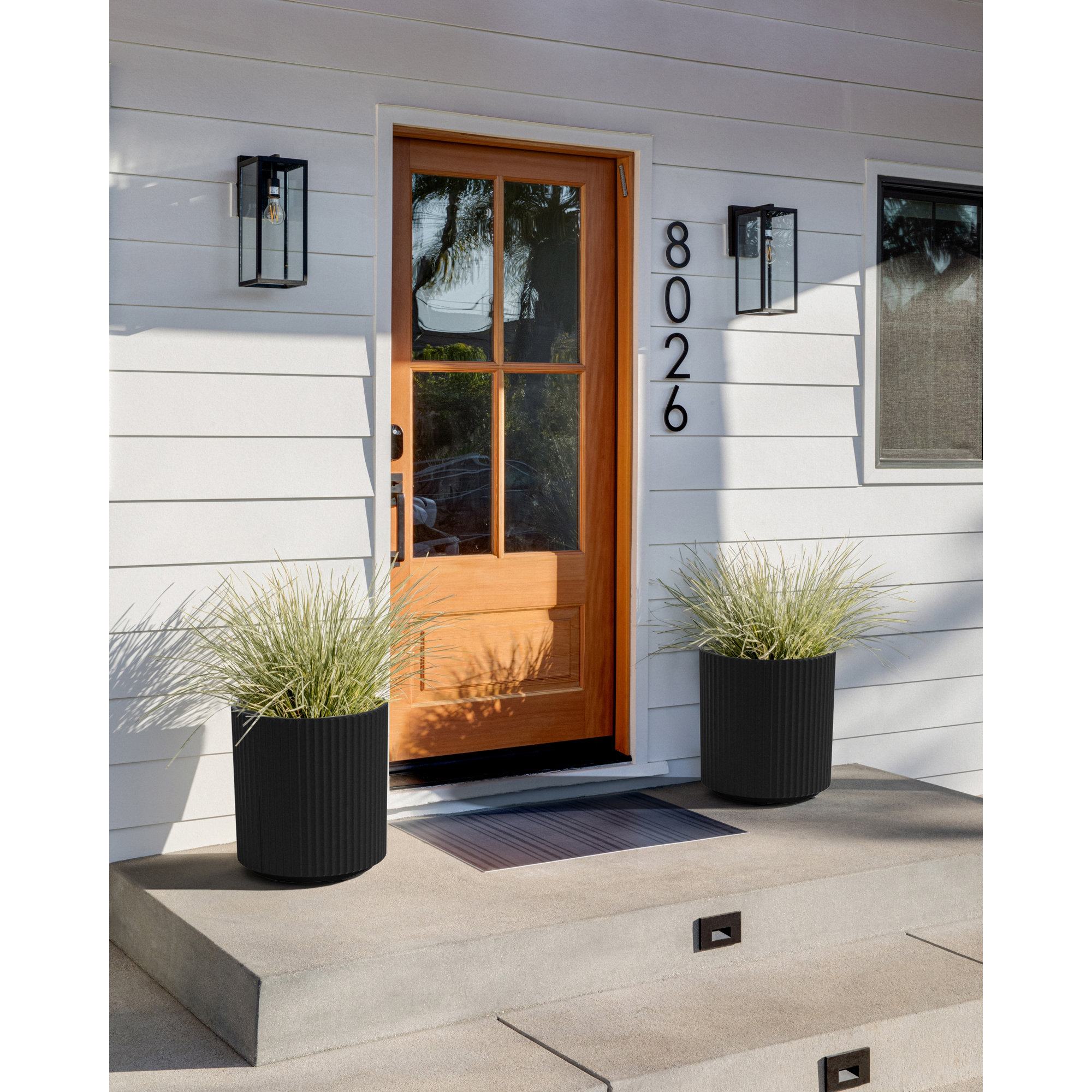 Demi Series Round Planter, Black, 1, 16" H x 14.75" W x 14.75" D