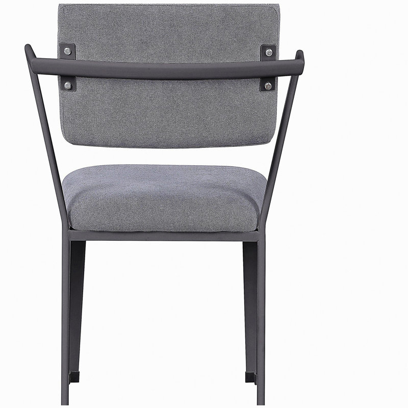 Chaise de bureau grise à dossier ouvert