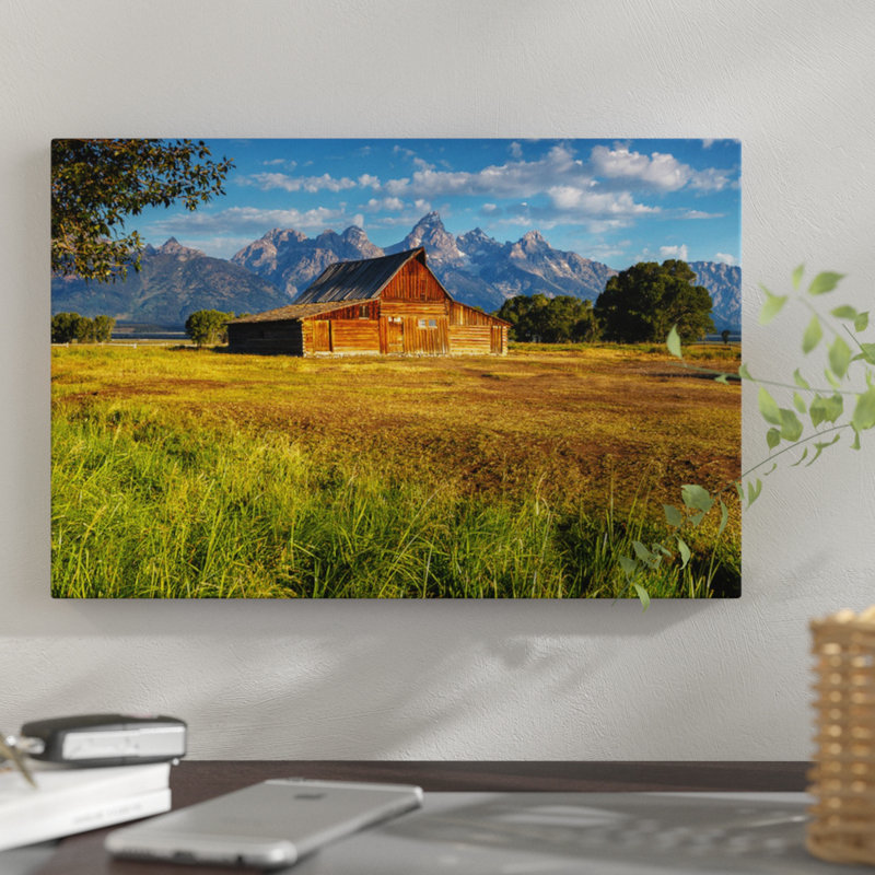 «Grand Teton Barn», reproduction de photo sur toile, H 26 po x l 40 po x P 1,5 po, Pas de tapis, Toile tendue