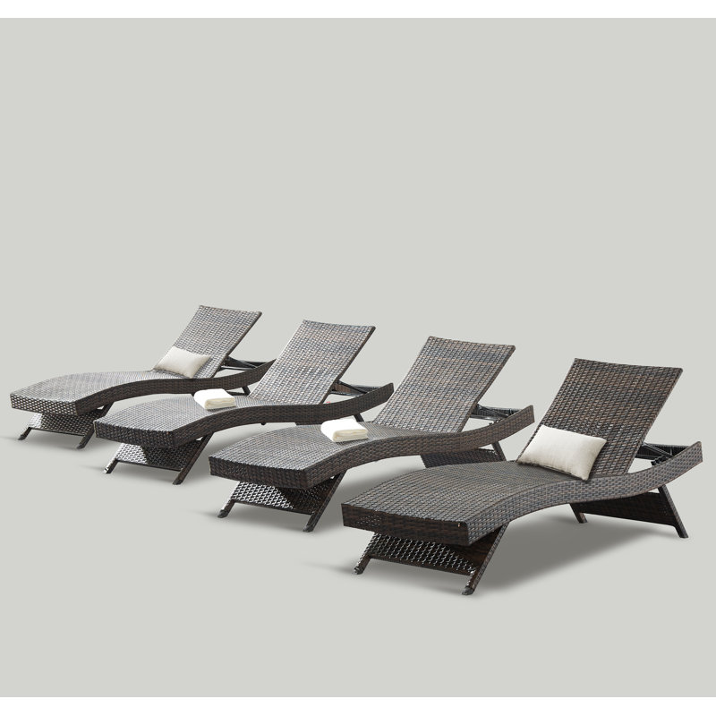 Ensemble de 4 chaises longues d'extérieur en osier