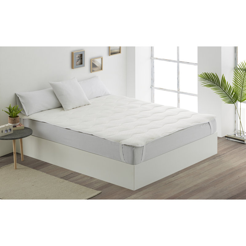 Beaton 3cm Memory Foam Mattress Topper, 160 x 200cm, White