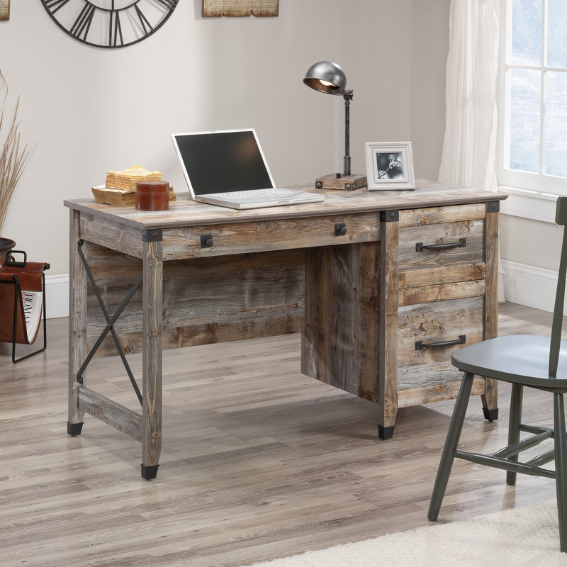 Bureau Jonassaint, Bois de cèdre rustique