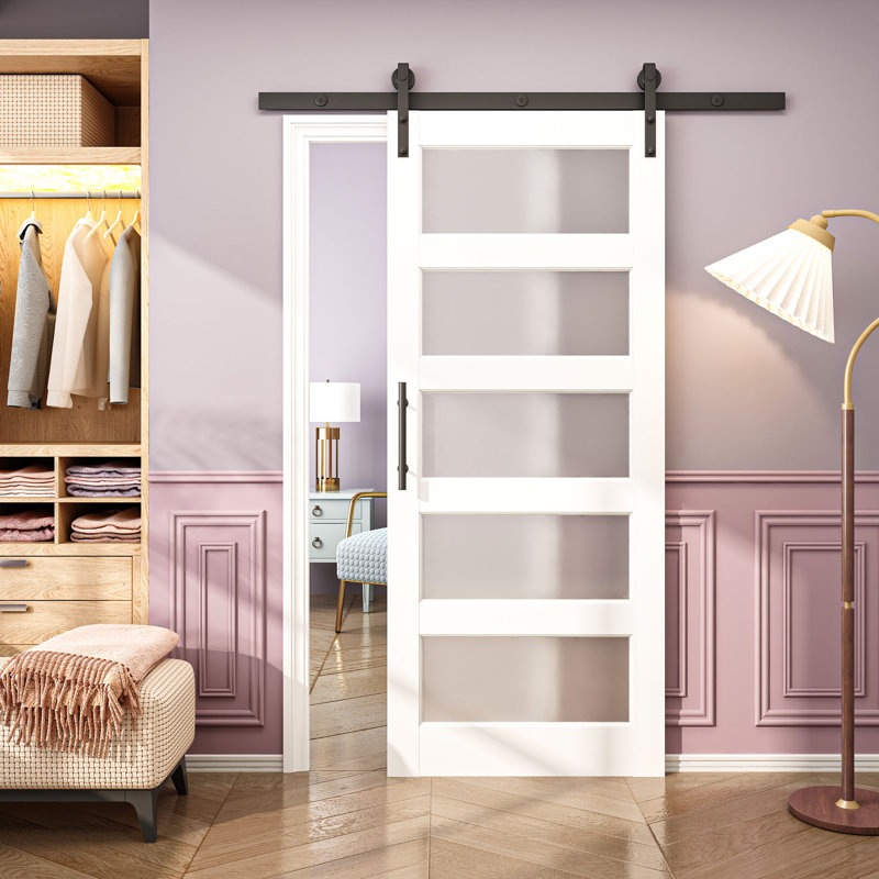 Porte de grange coulissante en verre givré de 24 po x 84 po 5 Lite avec trousse de quincaillerie incluse, panneau de bois recouvert d'une surface en PVC blanc résistant aux rayures et à l'eau, assemblage simple