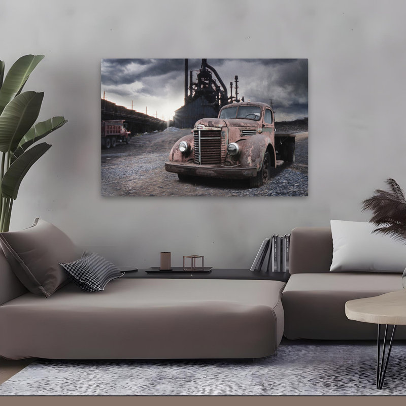 The Old Steel Plant I - Photographie industrielle Camions, H 32 po x l 48 po