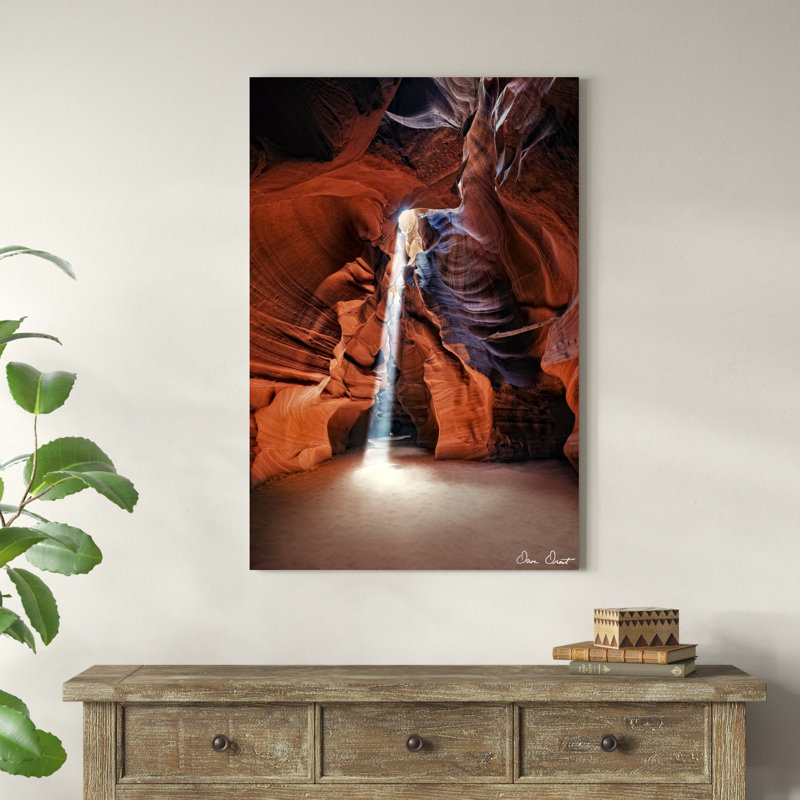 «Sun Shining Through Canyon II» par David Drost - photographie sur toile tendue, H 48 po x l 32 po x P 1,25 po