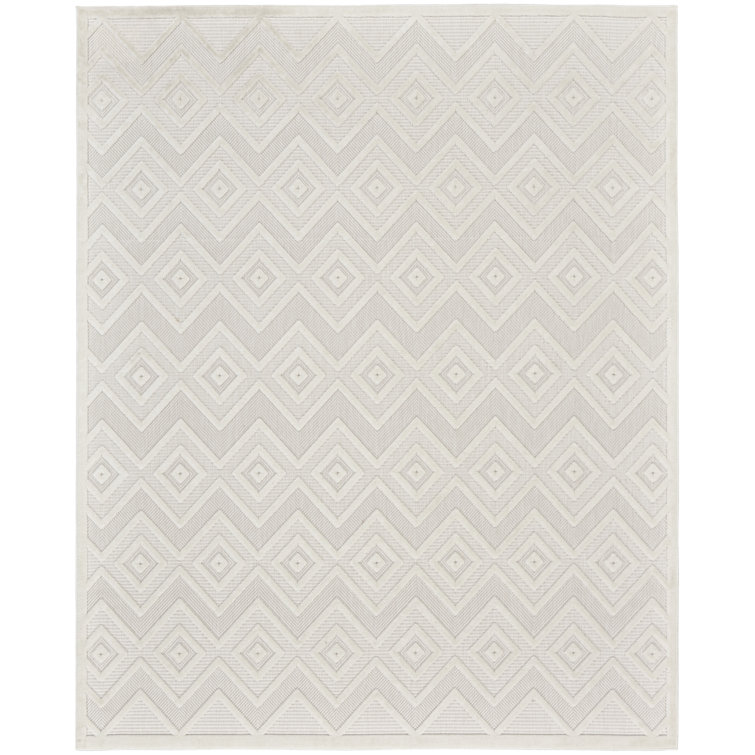 Foundry Select Versatile Diamond Ivory/White Indoor/Outdoor Area Rug