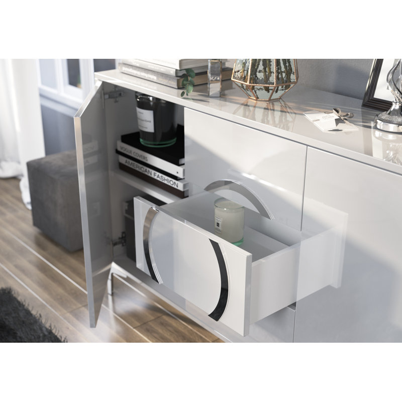 Sterlington 138cm Sideboard, White