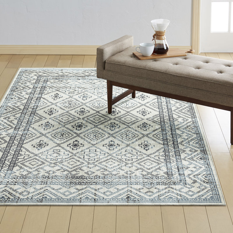Tapis gris Jahnvi, Rectangle 6 pi 6 po x 9 pi 2 po