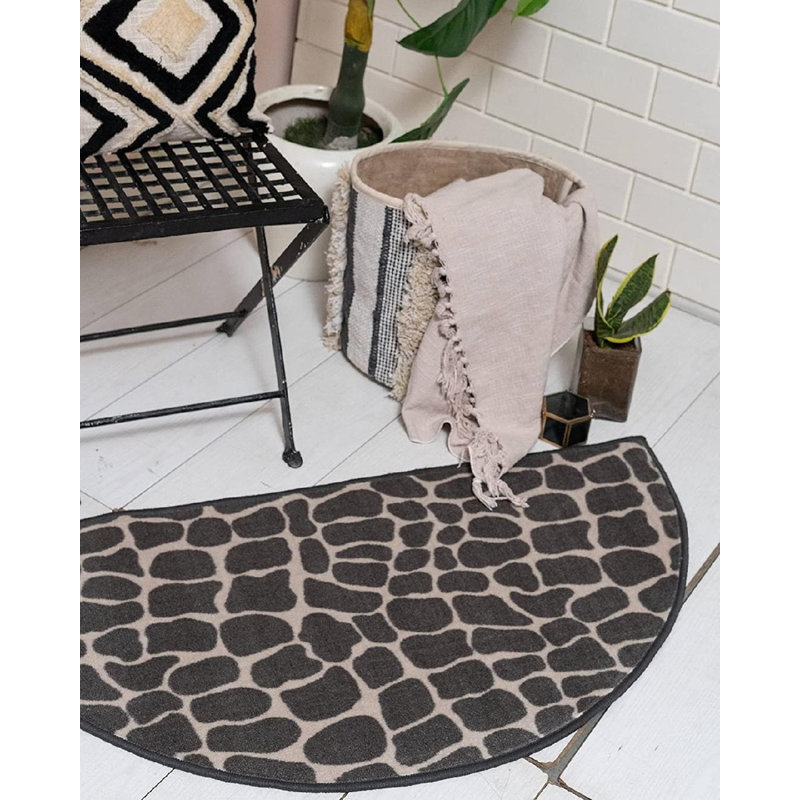 Tapis gris en nylon tissé à la machine, Demi-cercle 4 pi 6 po x 9 pi