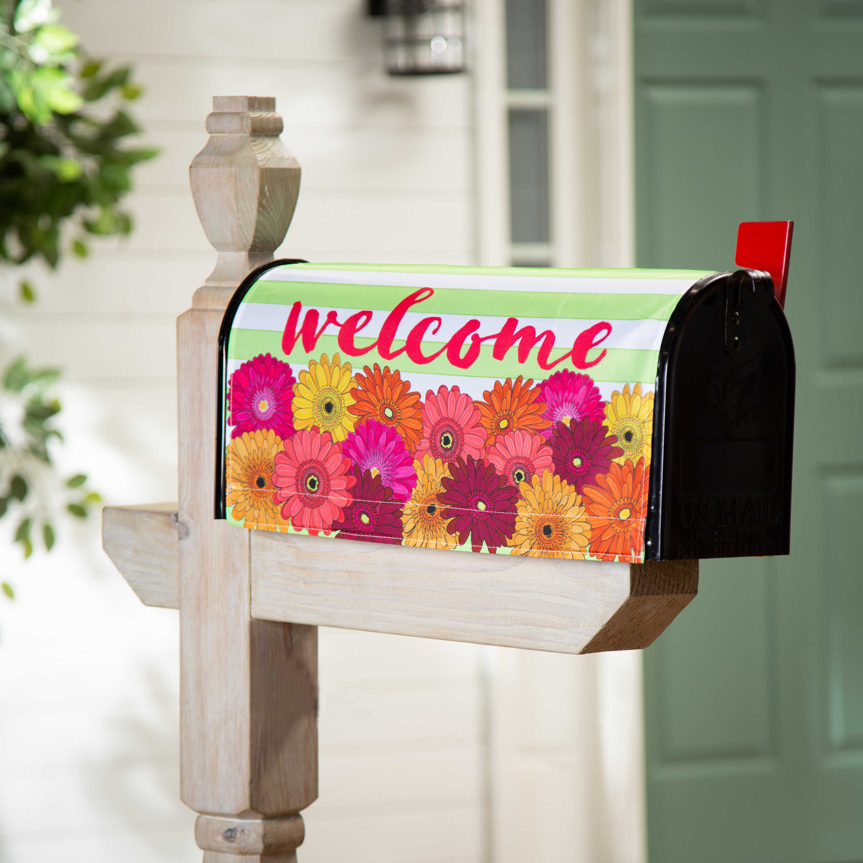 Evergreen Enterprises, Inc Polyester Plants & Flowers Magnetic Mailbox ...