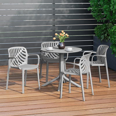 4-Person Outdoor Round Dining Set