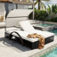 Lit de patio double pour patio avec table d'appoint cachée et accoudoirs arqués