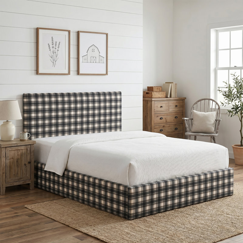 Lit plateforme tapissier Modern Farmhouse avec tête de lit écossaise et rangement relevable, Grand lit