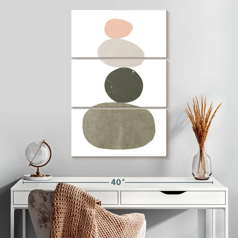 Avery Pebbles I, 32" H x 20" W